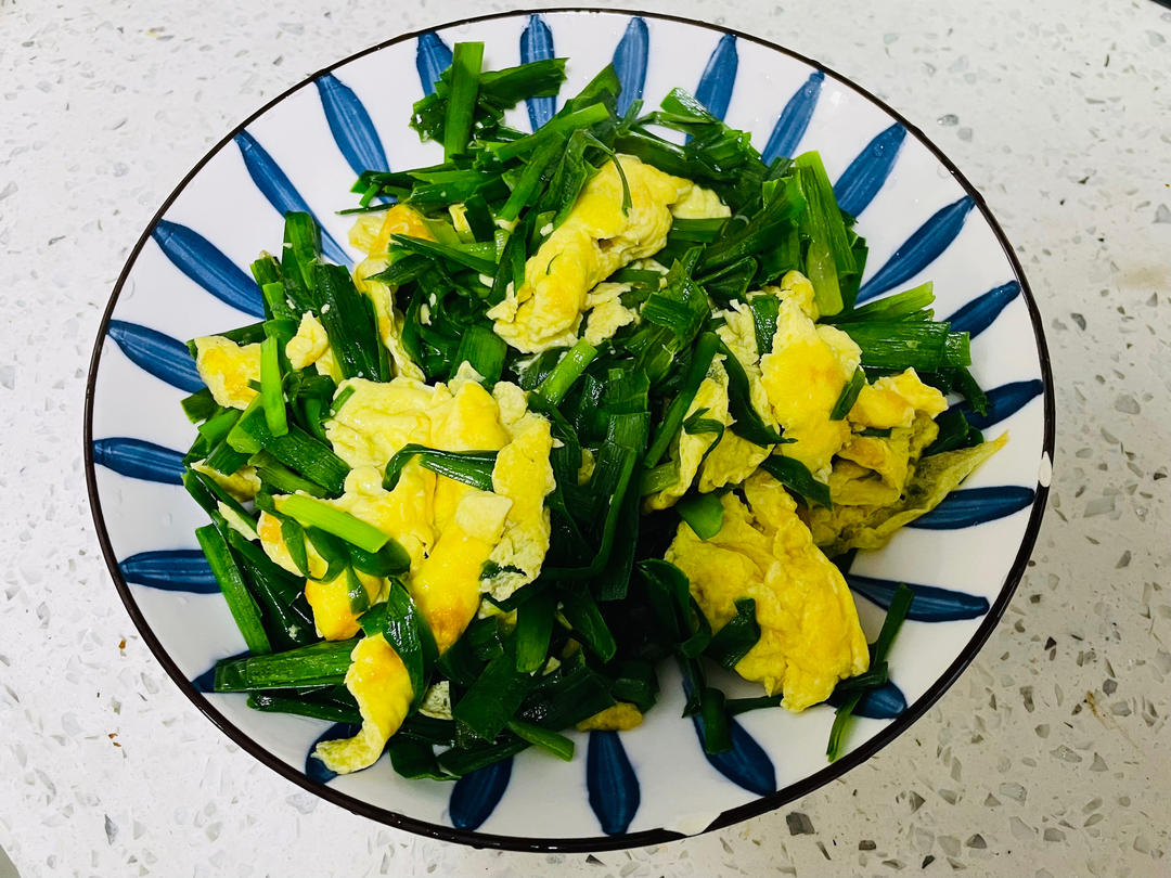 韭菜炒鸡蛋——三分钟快手下饭菜 掌握火候的秘诀