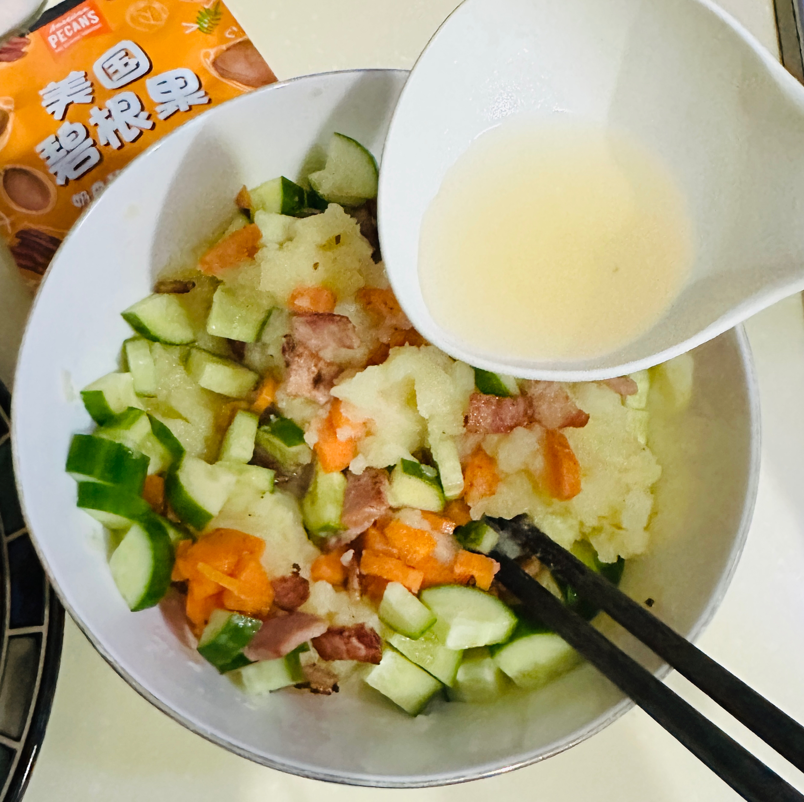 轻食：碧根果鸡汤土豆泥沙拉的做法 步骤6
