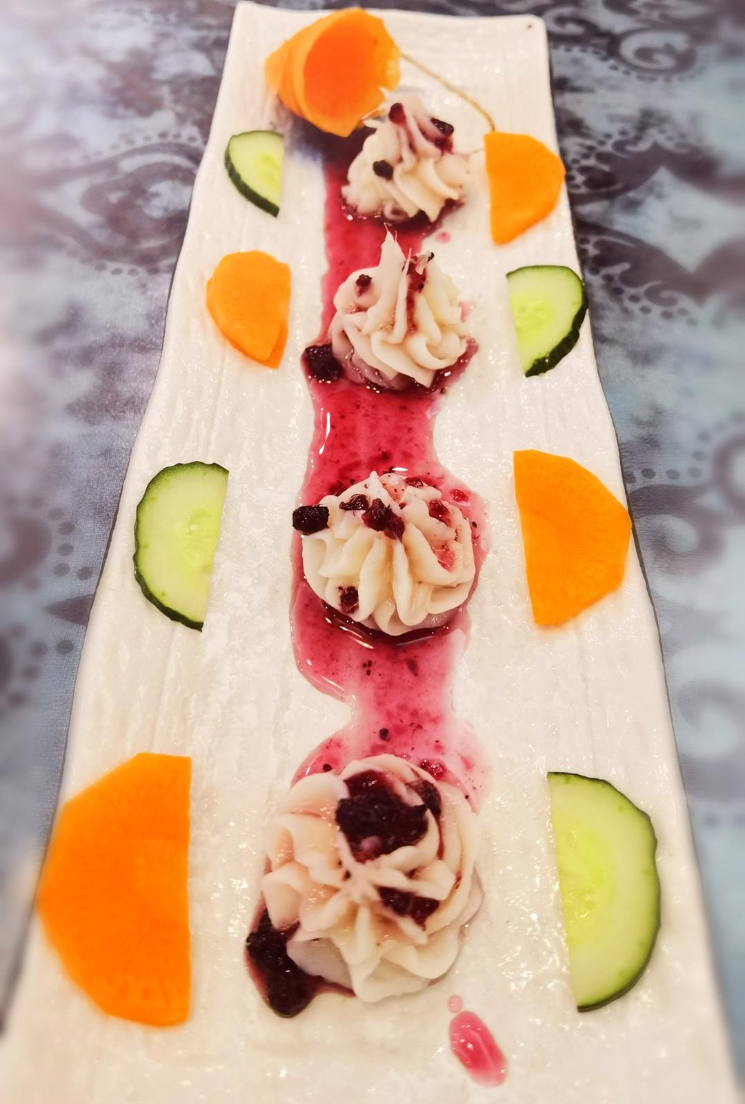 蓝莓紫薯山药糕