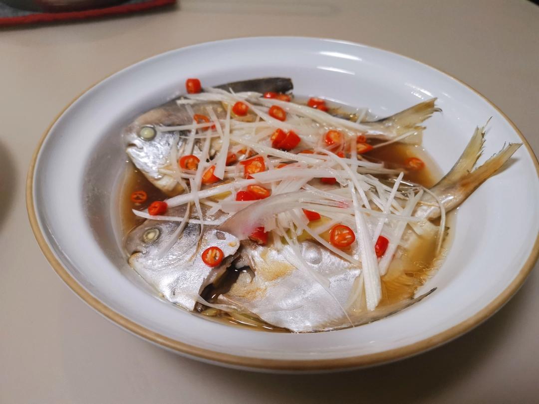 清蒸鲳鱼