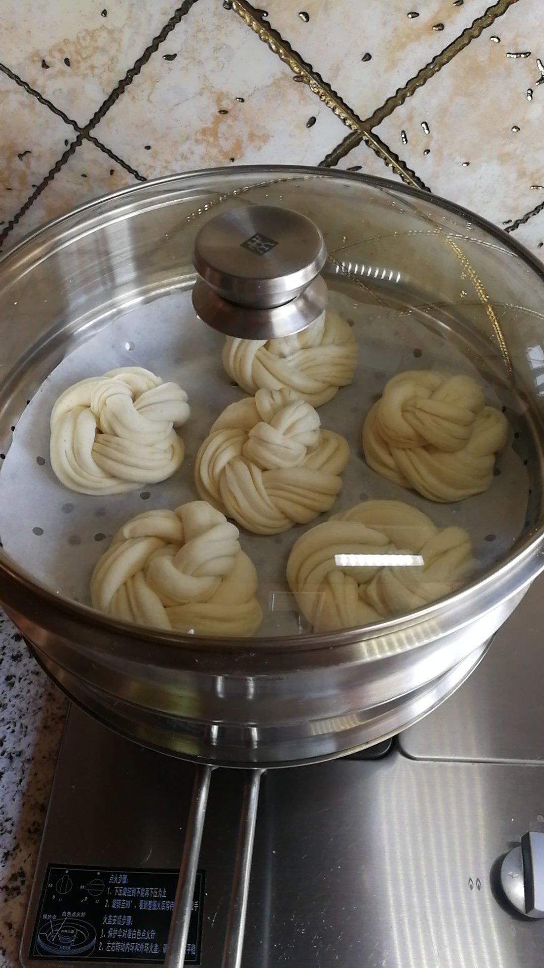 在这个看脸的时代~花卷儿也可以高颜值