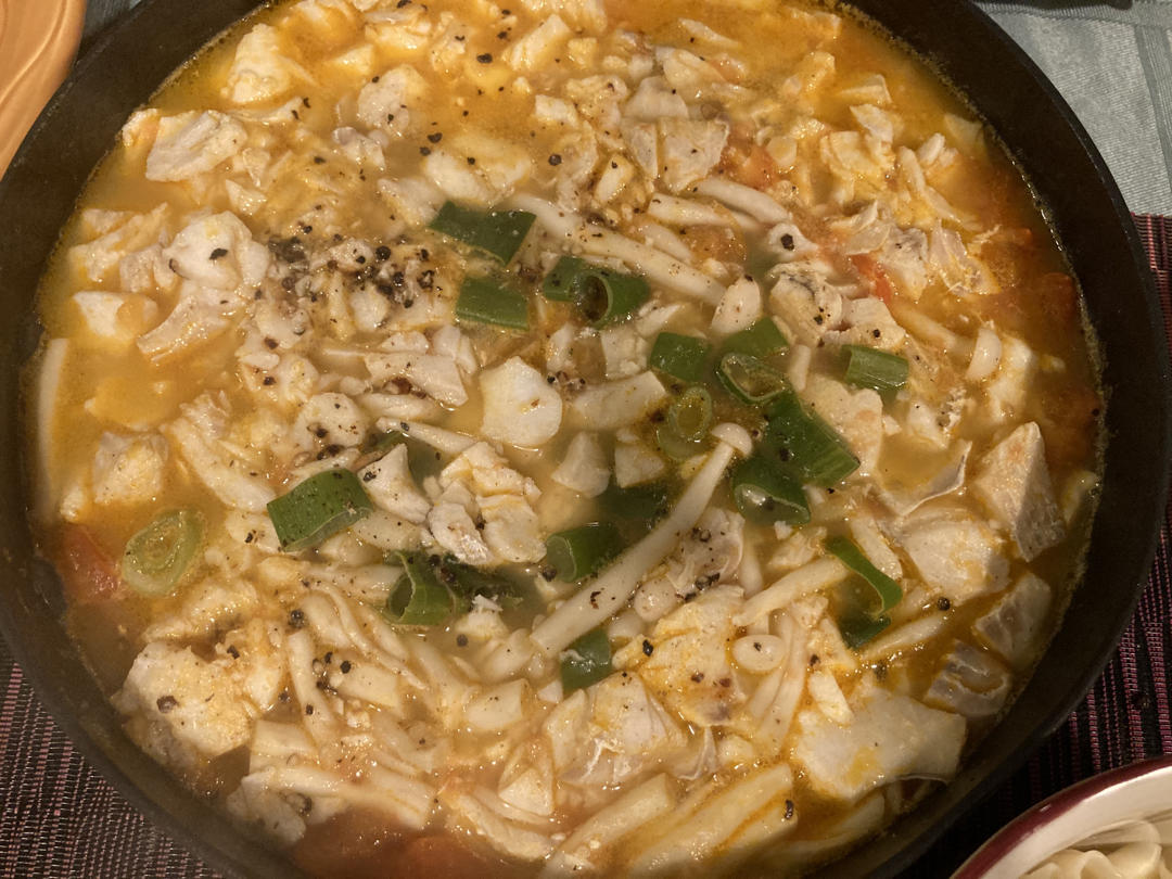 番茄鱼巴沙鱼（也可以用番茄龙利鱼），番茄酱汁超浓郁，营养又下饭！