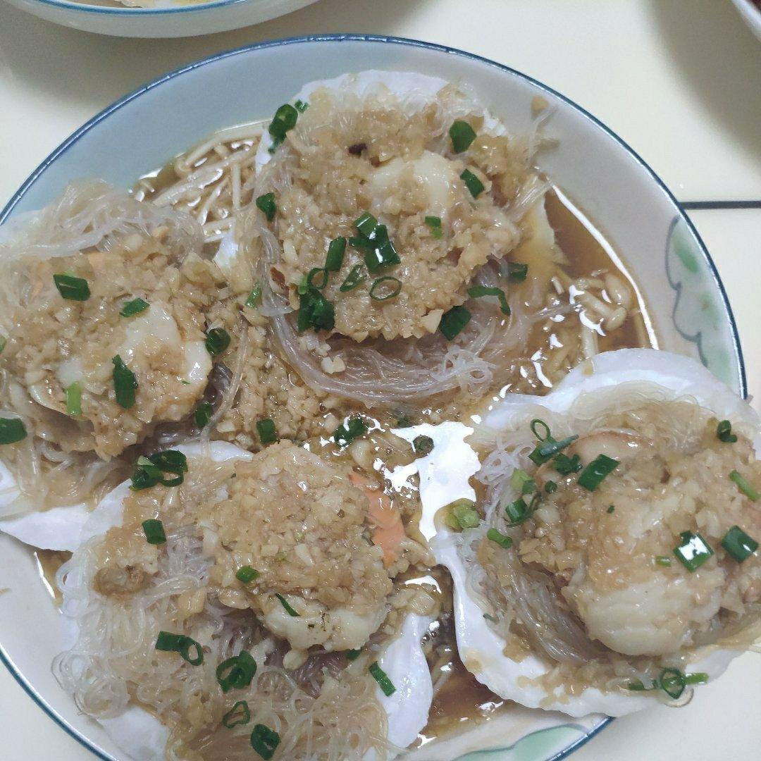 蒜蓉粉丝蒸扇贝