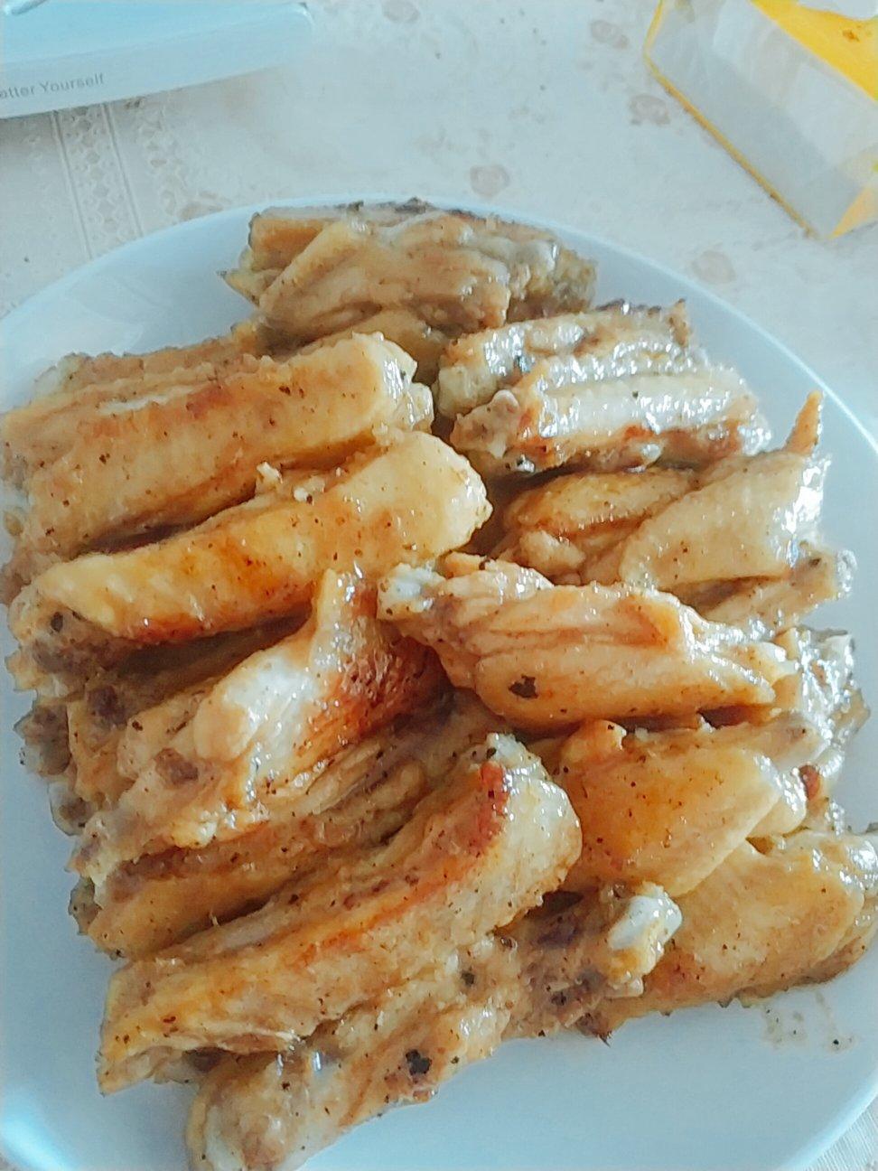 不舔手指算我输‼️做法超简单的鲜嫩多汁秘制小鸡翅🔥