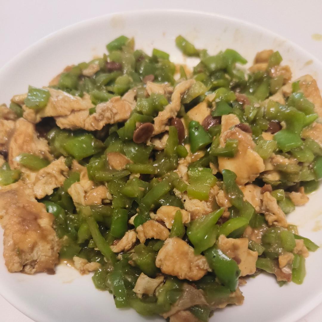 超级下饭的青椒炒鸡蛋