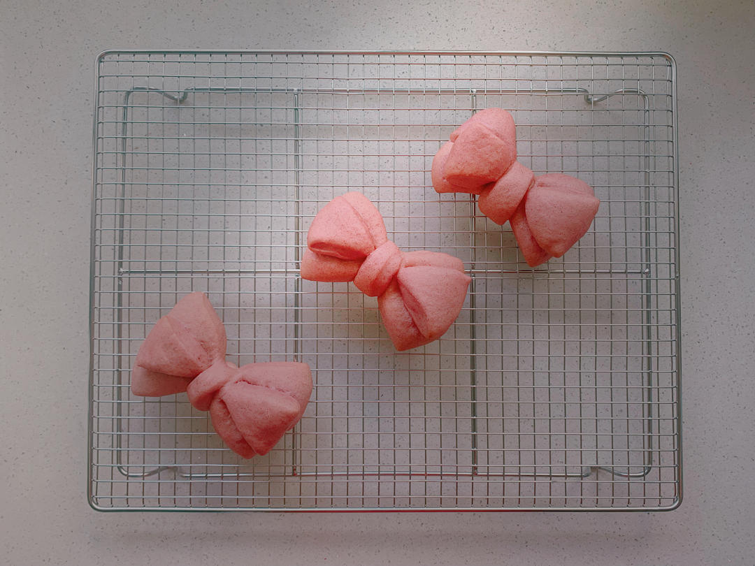 火龙果蝴蝶结面包（一次发酵）