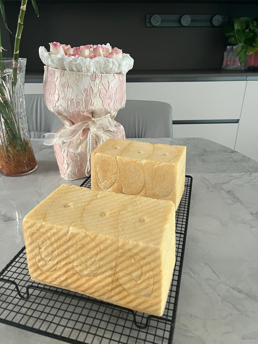 软到拿不起来的生吐司