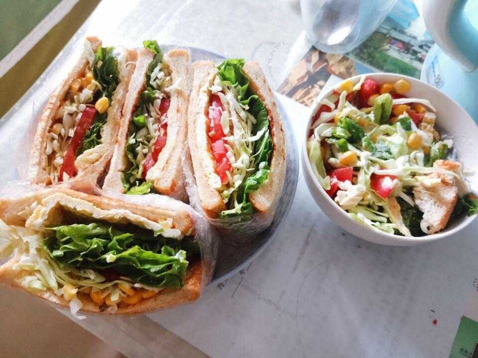 随意任性发挥的早餐三明治