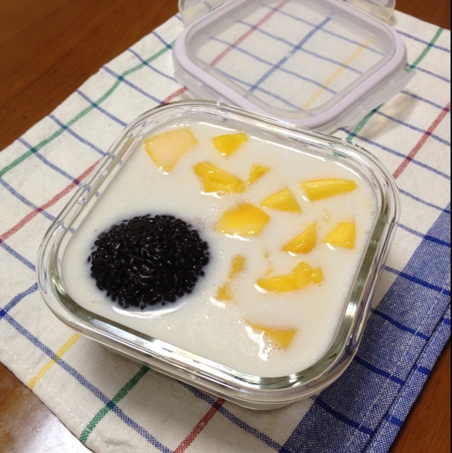 芒果黑米捞