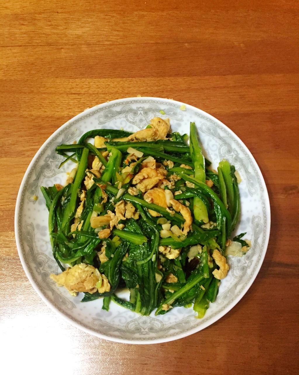 油麦菜炒蛋