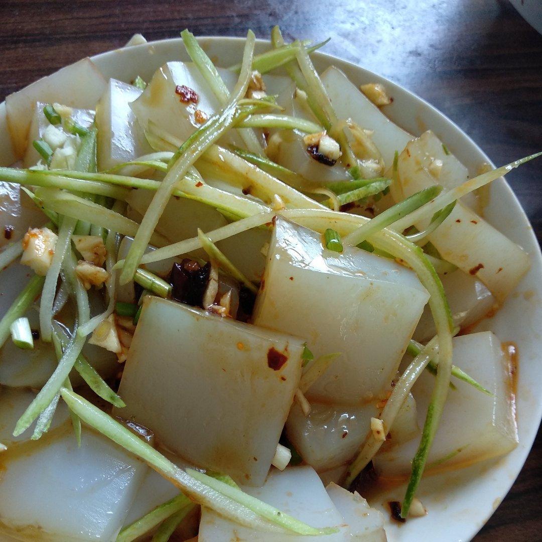 天热就做凉粉吃