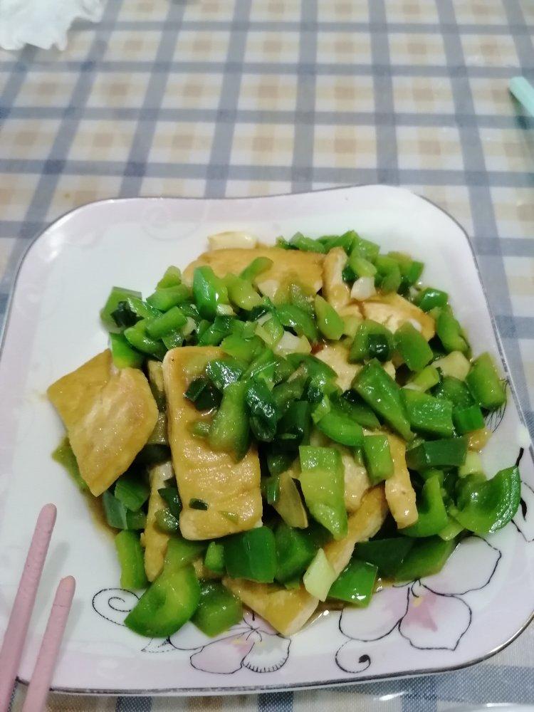 青椒炒豆腐