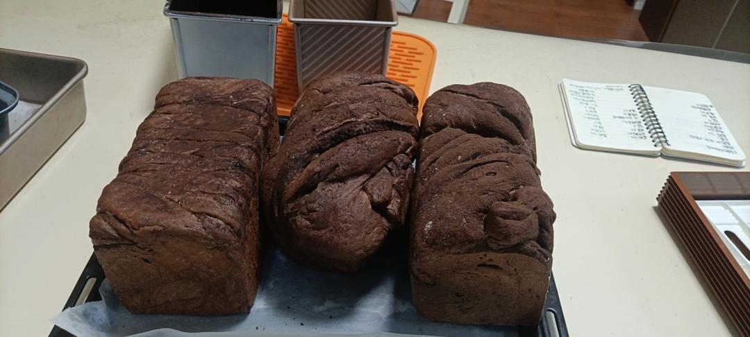 雪山巧克力吐司（巧克力奥利奥吐司面包）