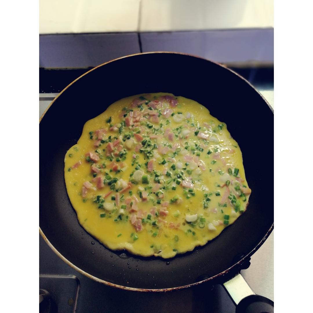 快手鸡蛋饼～～十分钟早餐！