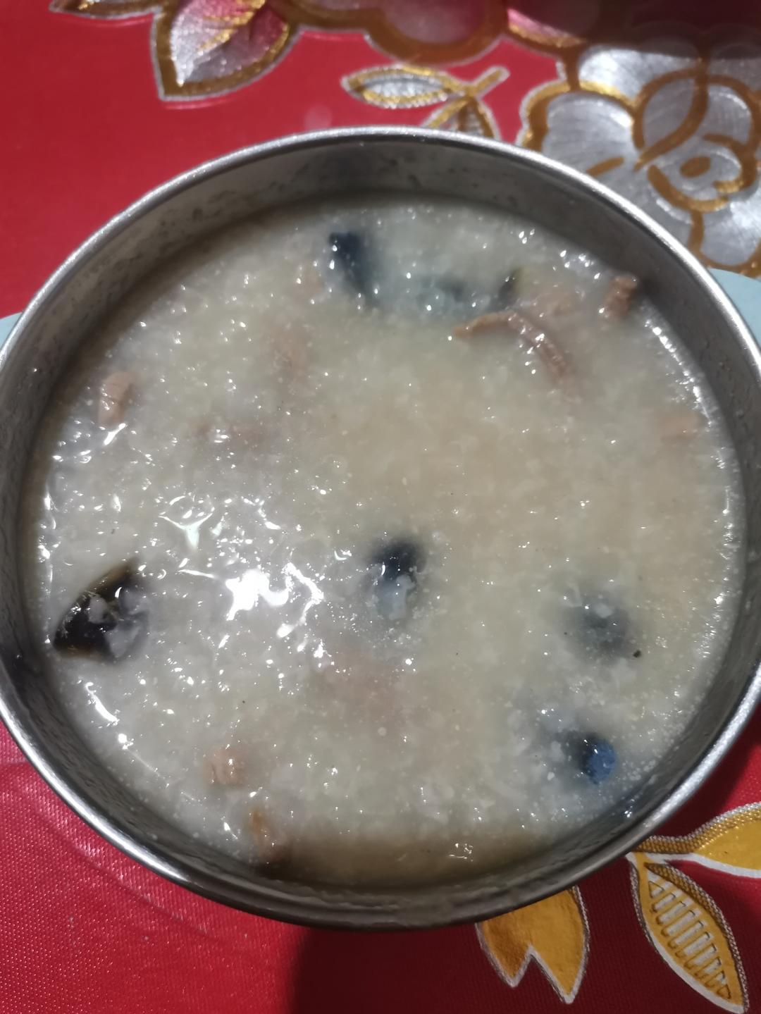 十五分钟快手之香滑皮蛋瘦肉粥(附五分钟电饭煲电压力锅更快捷方法)