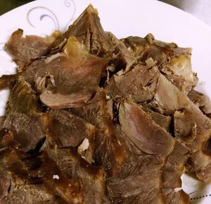 青菜烩牛肉的做法 步骤1