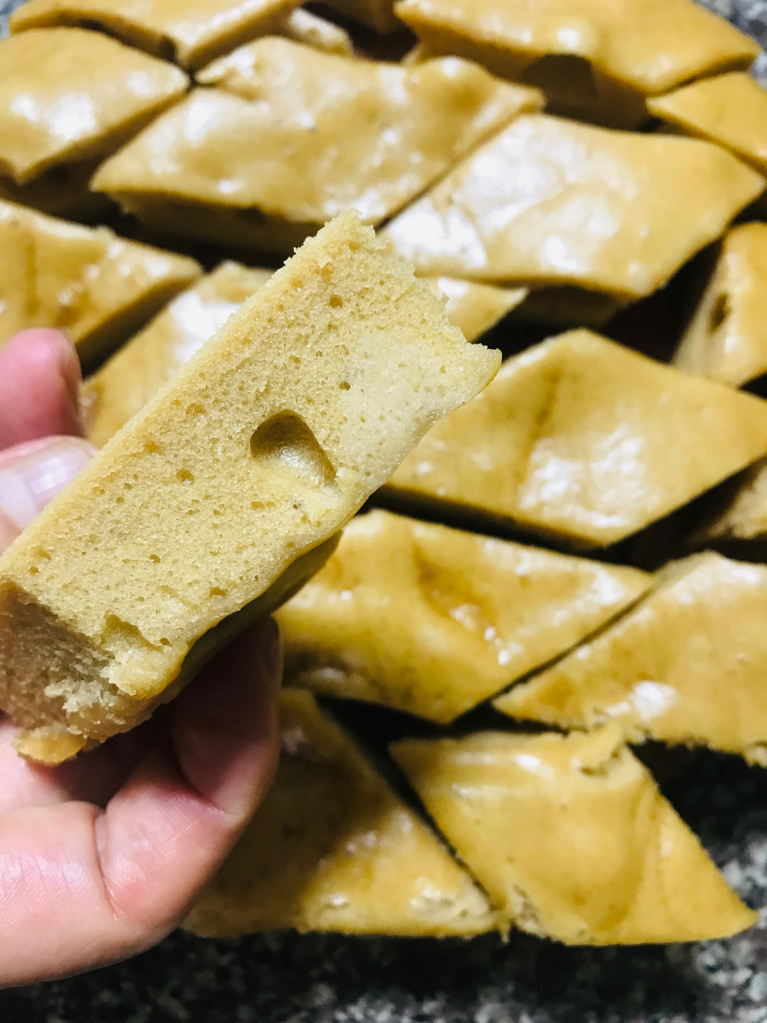 马拉糕，软糯弹韧，香甜细腻，和一般发糕不一样