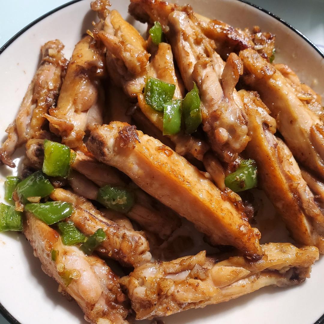 蒜香鸡翅，这才是鸡翅最好吃的做法