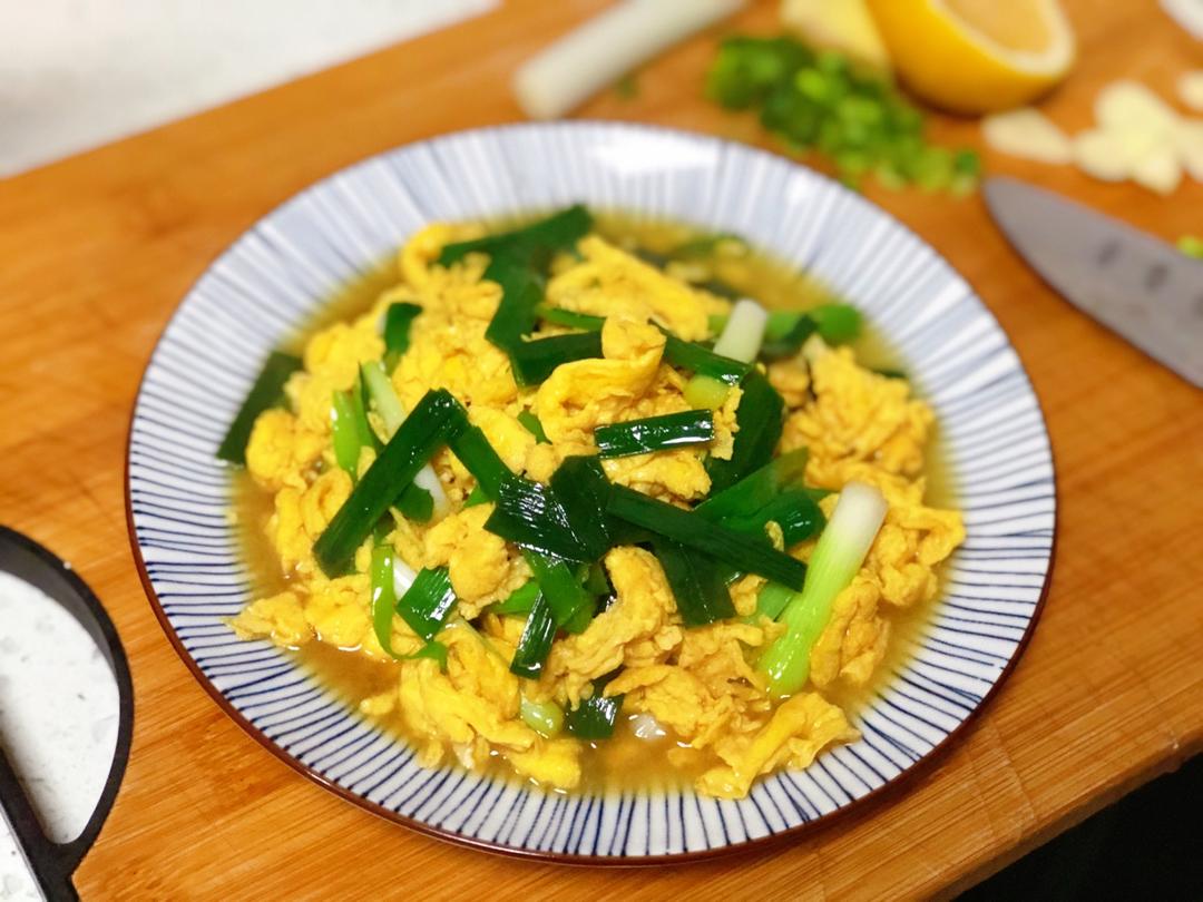 大蒜炒鸡蛋