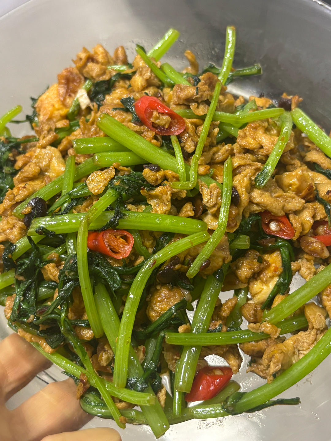 茼蒿酱炒鸡蛋