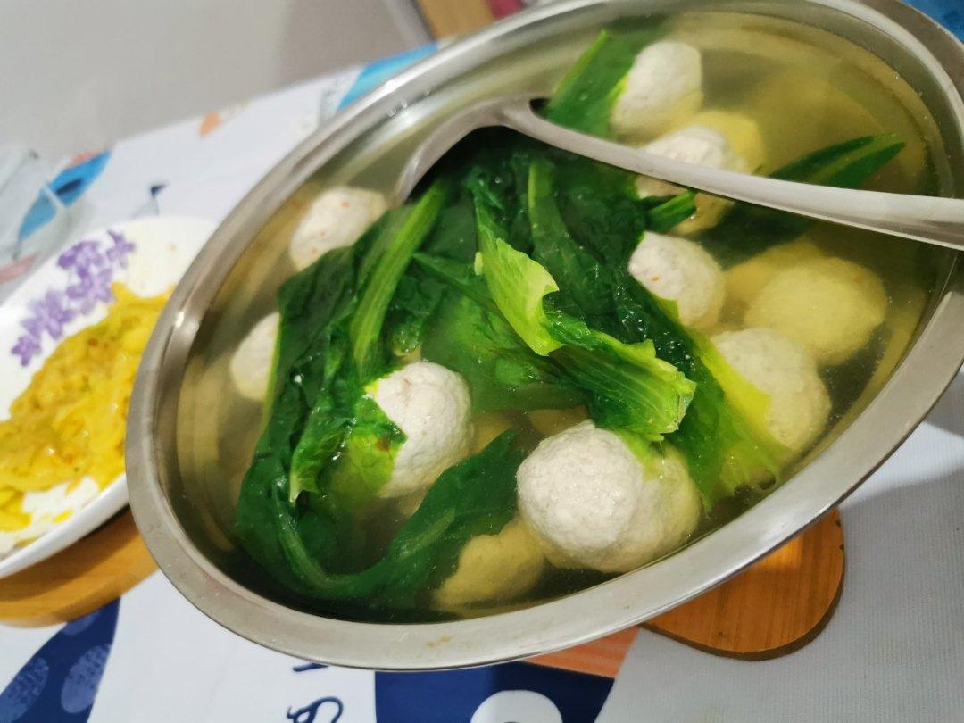 【10分钟系列】白萝卜豆腐圆子汤