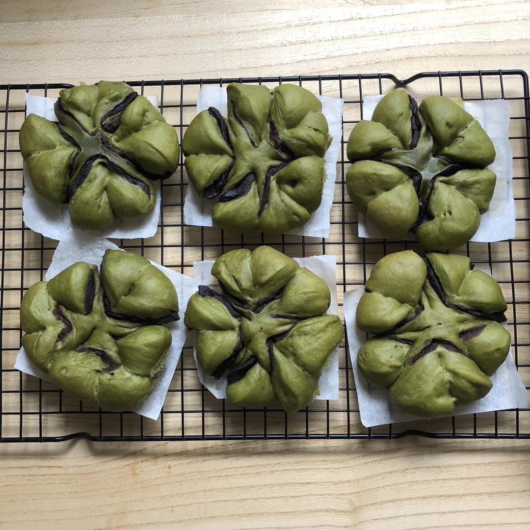 幸运四叶草面包