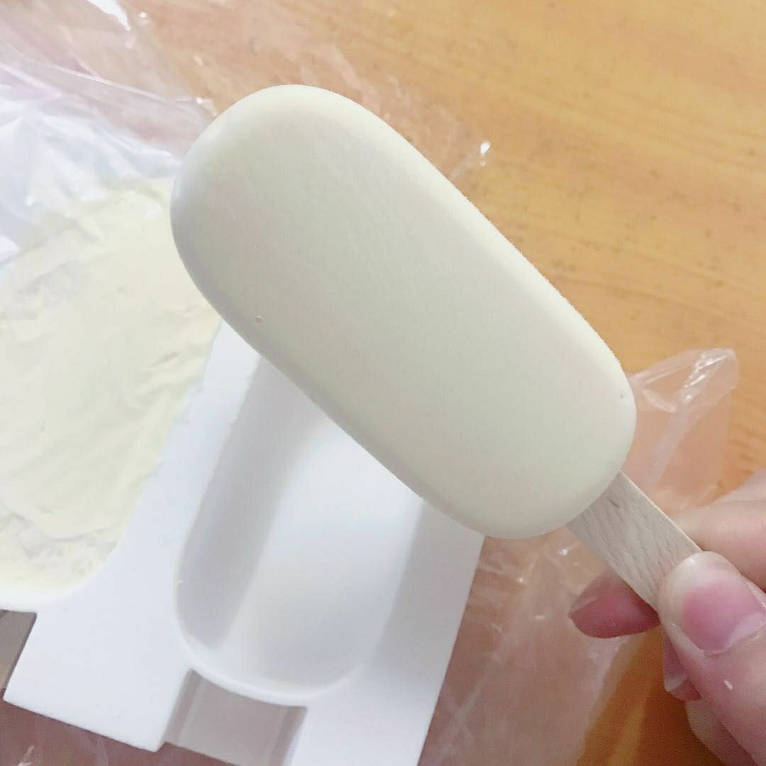 咸蛋黄冰淇淋冰皮月饼【曼食慢语】