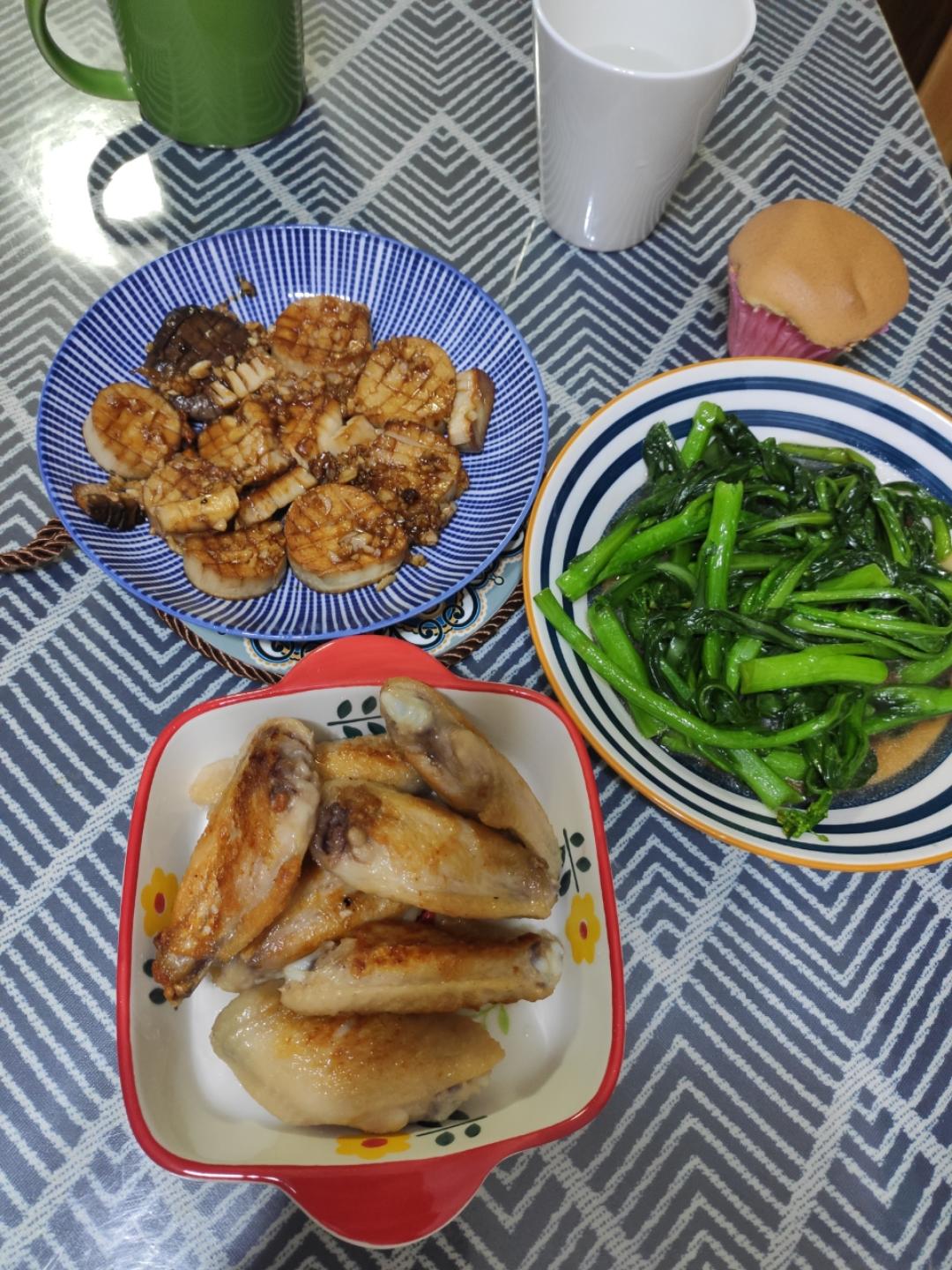 两人食晚餐
