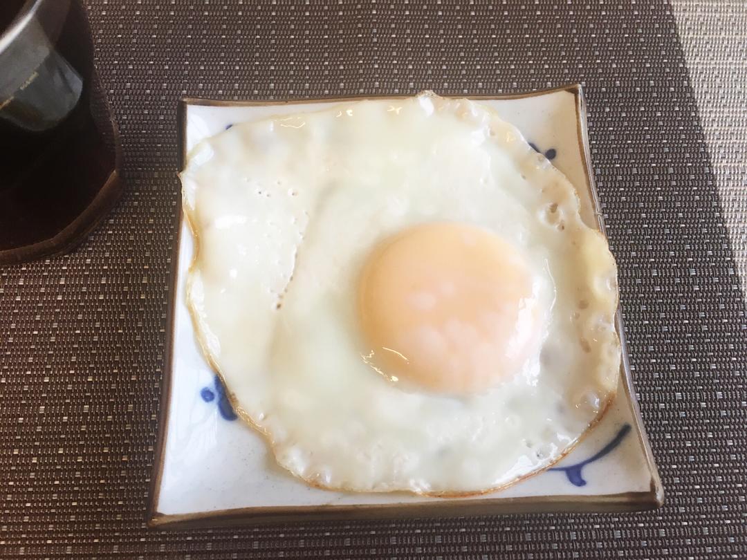 无油煎蛋的做法