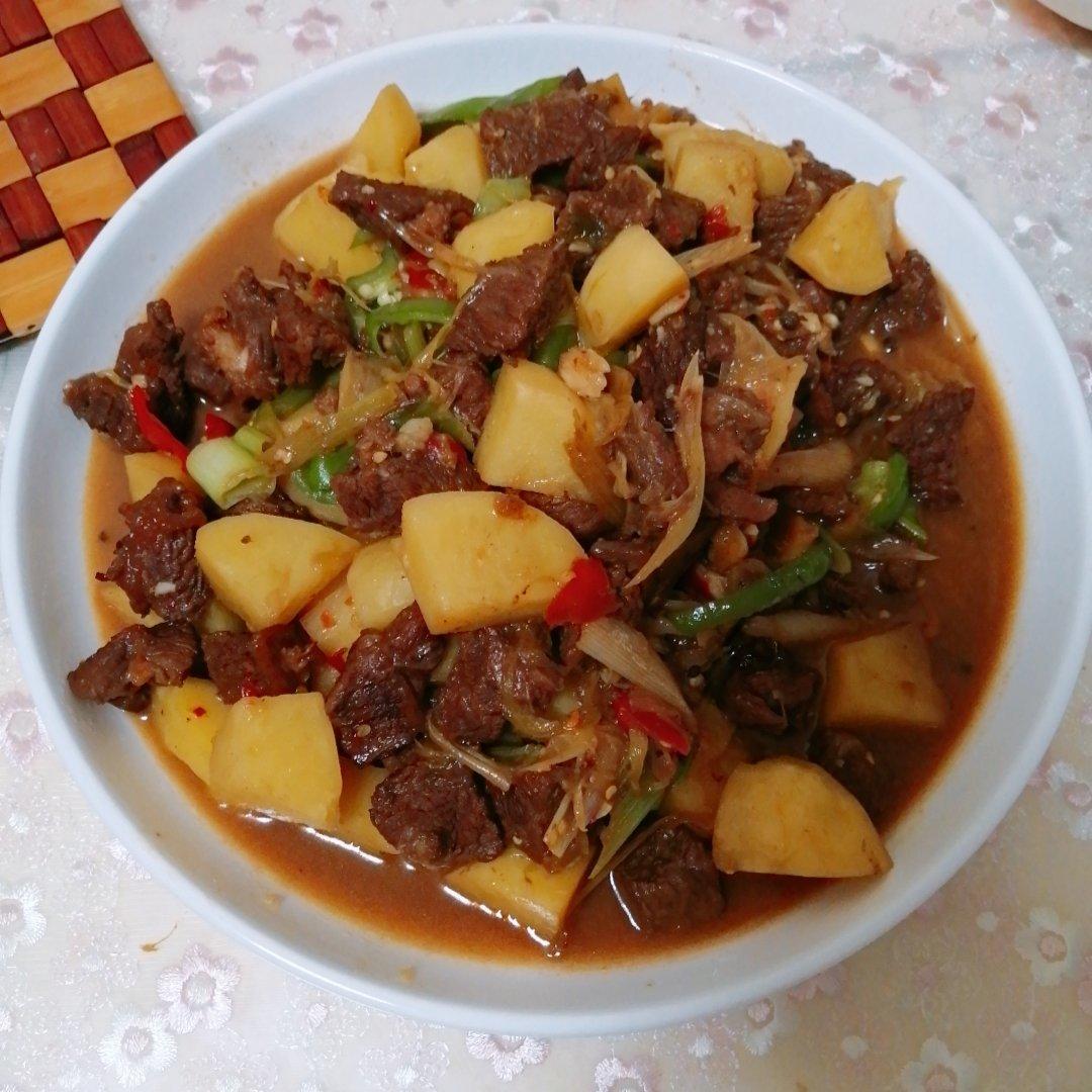 土豆炖牛肉