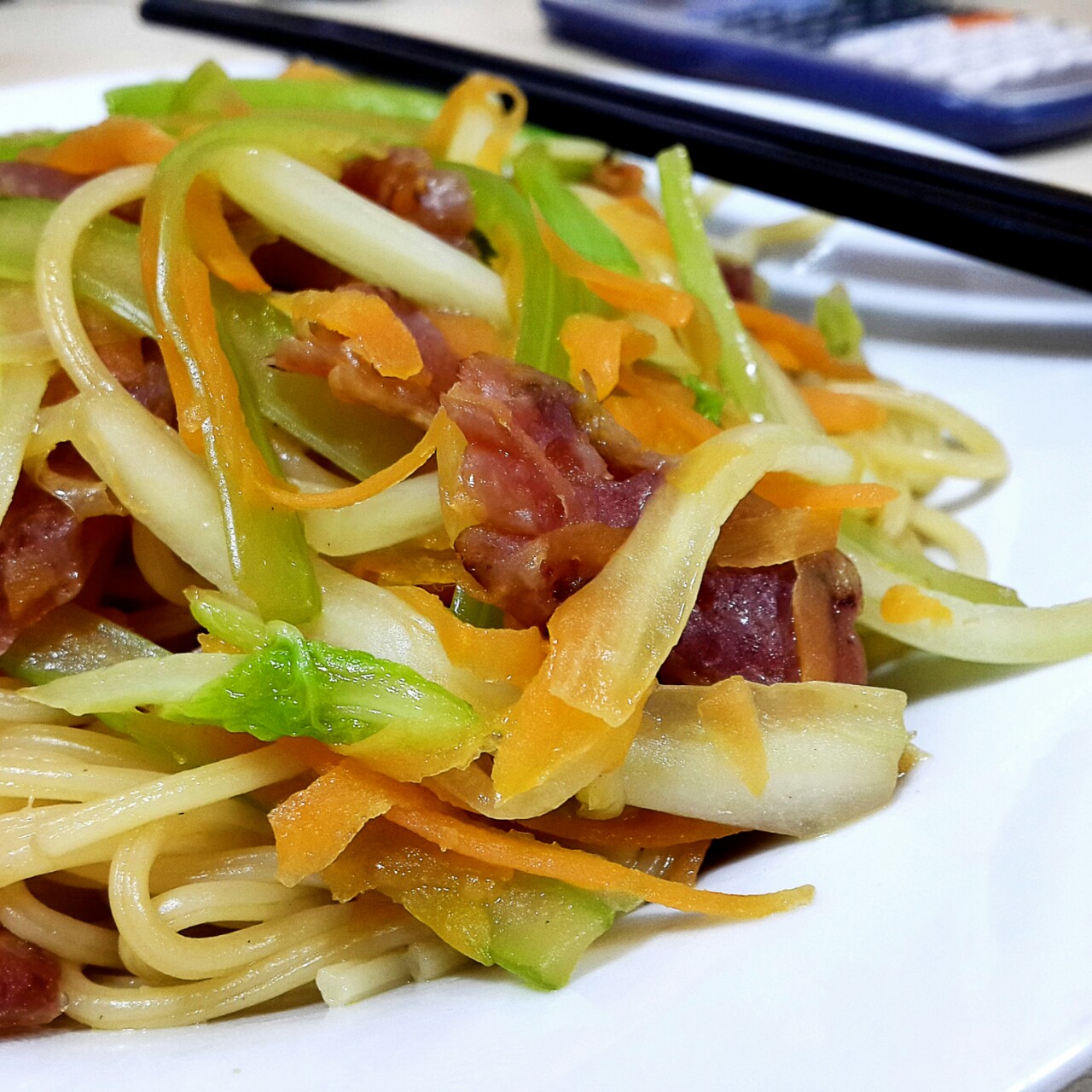 三丝炒面：炒面如何不粘锅