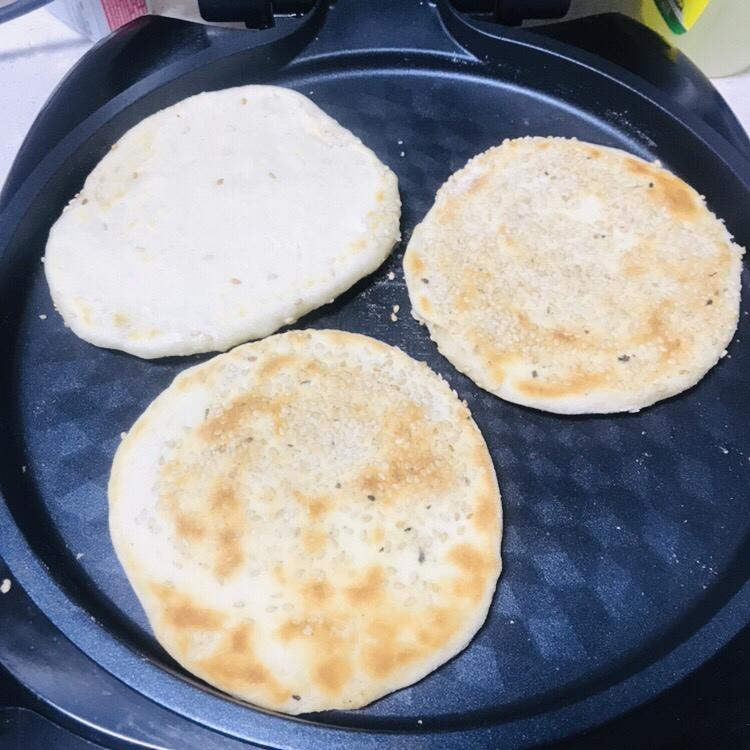 超好吃的家庭版芝麻烧饼
