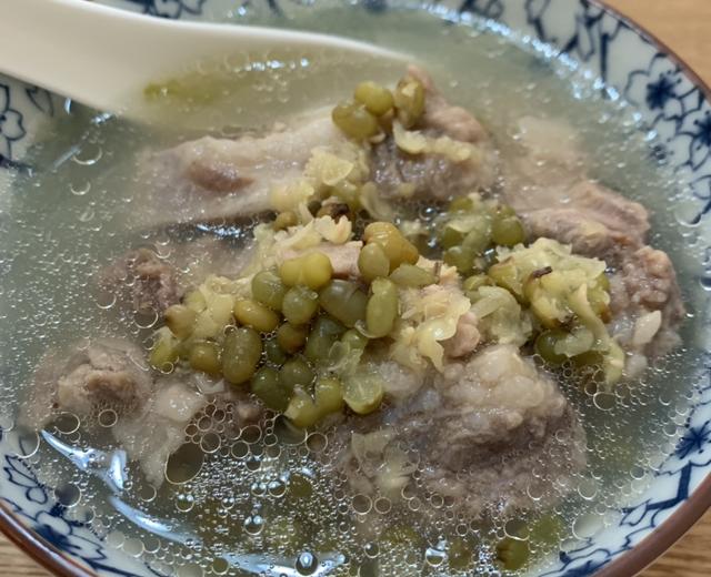 绿豆排骨汤的做法