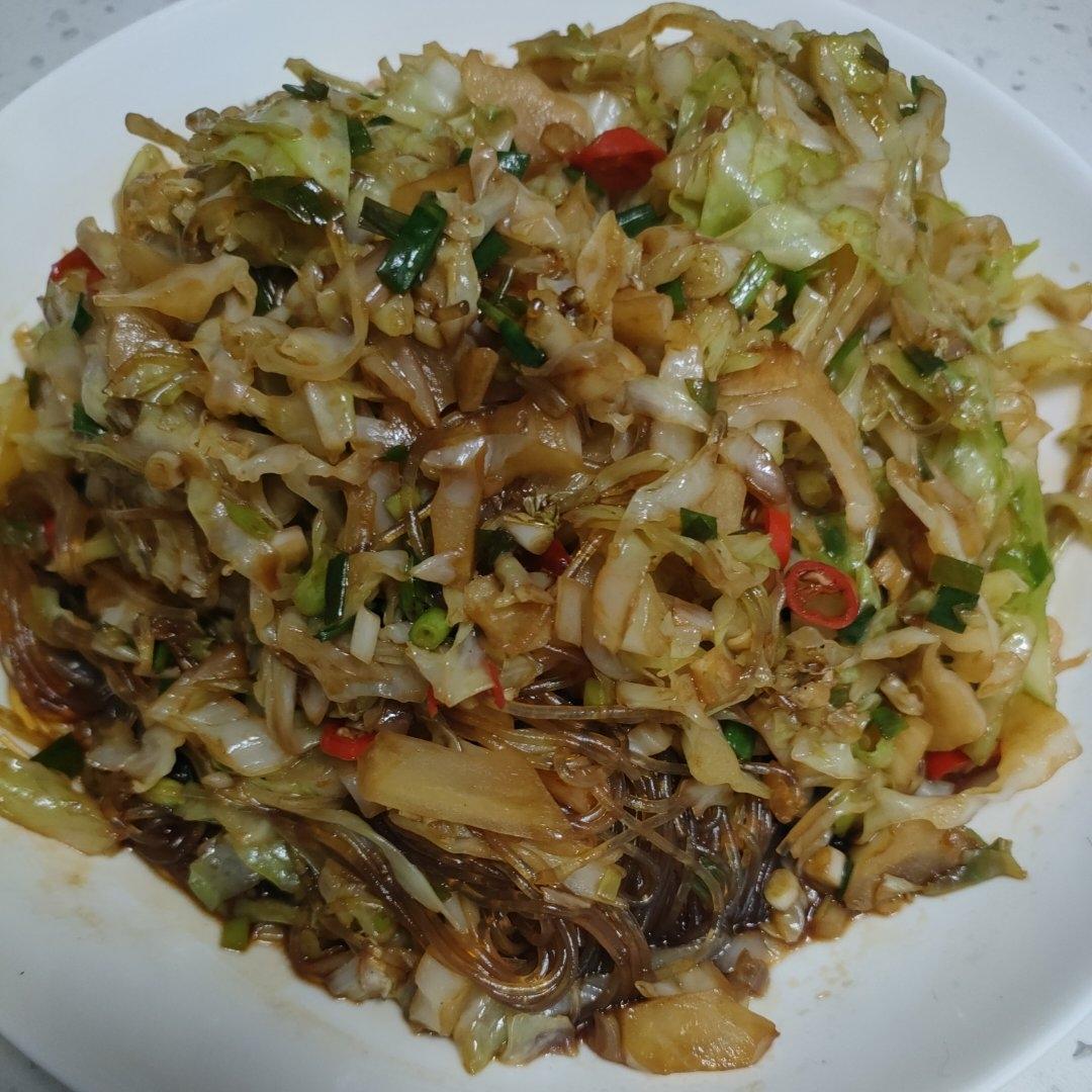 最近爱吃粉丝粉条～包菜炒粉丝