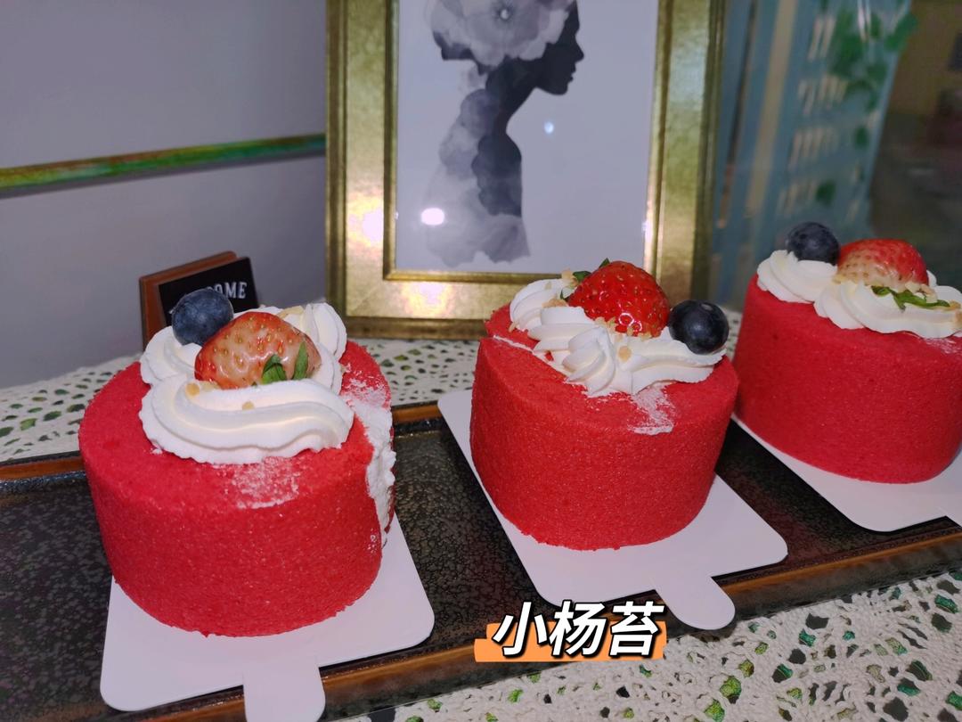 红丝绒蛋糕卷