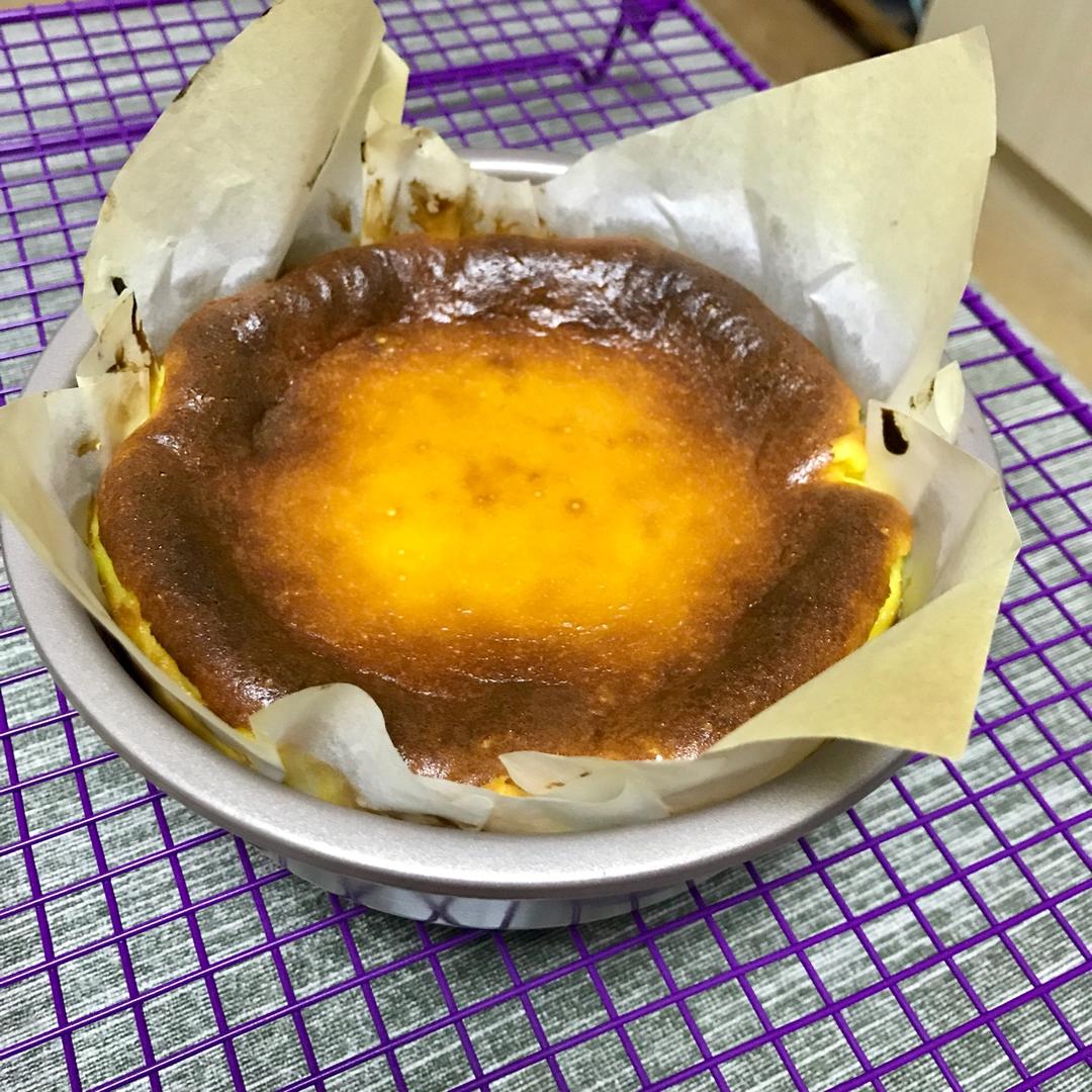 巴斯克式烤芝士蛋糕[超简单][搬运]