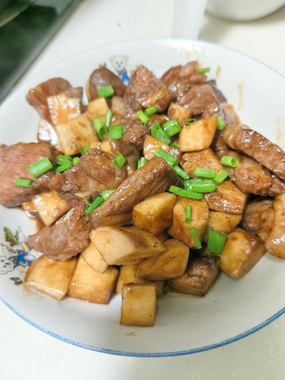 黑胡椒杏鲍菇牛肉粒