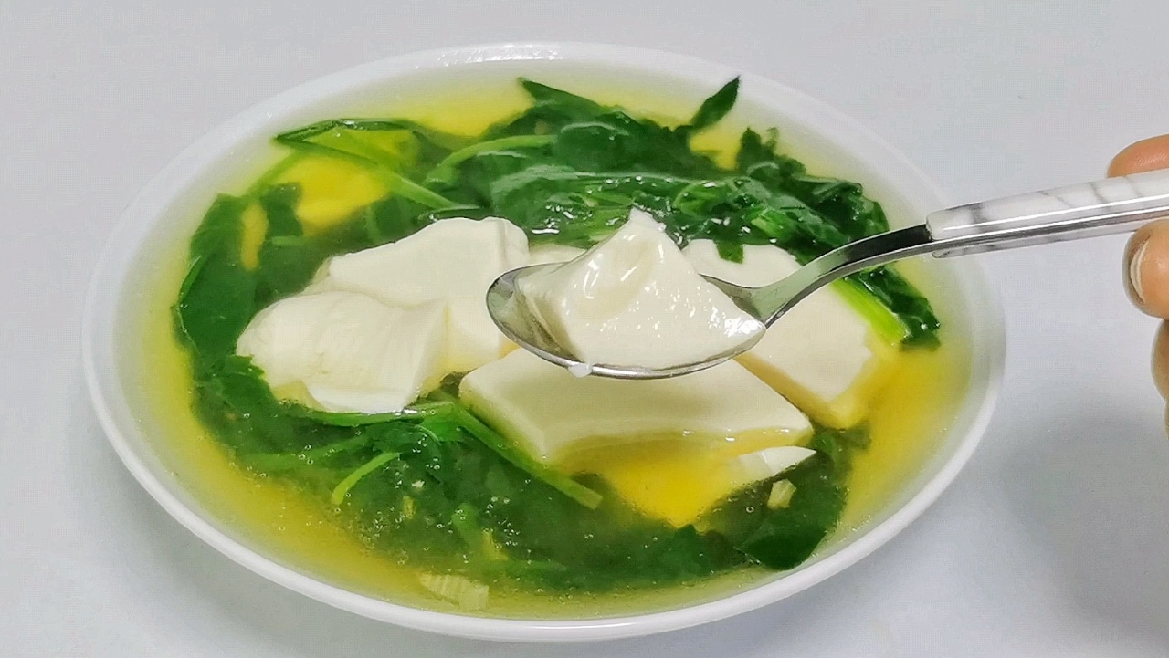 菠菜豆腐汤，减脂又健康