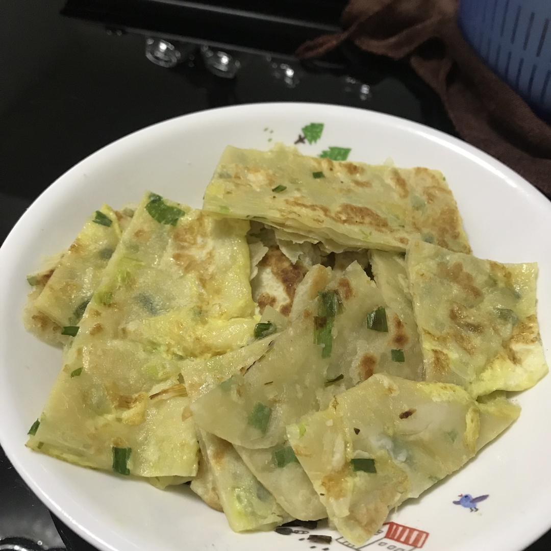 鸡蛋葱油饼                  （更新饼坯保存方法）