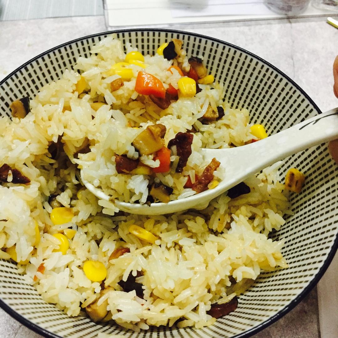 香菇腊肉饭