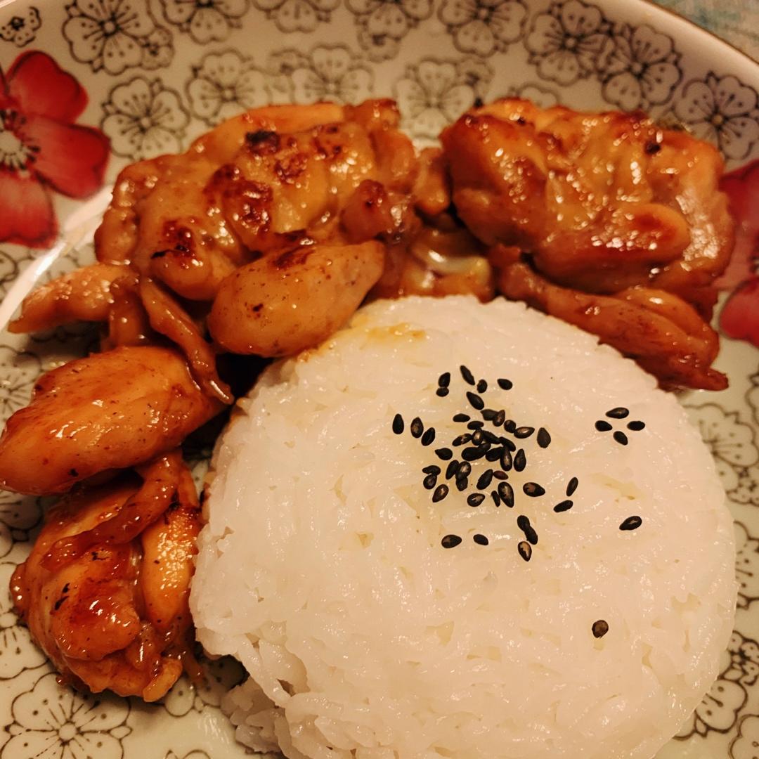 照烧鸡腿饭