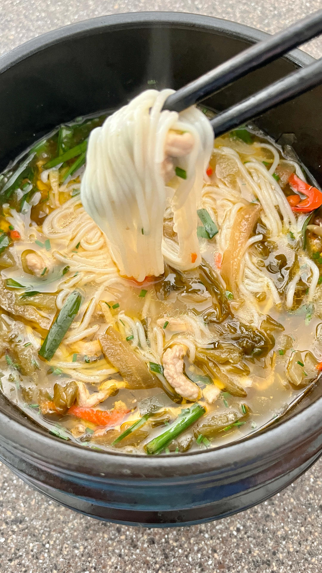 私房【老坛酸菜肉丝面】独家分享·原汤酸辣·开胃