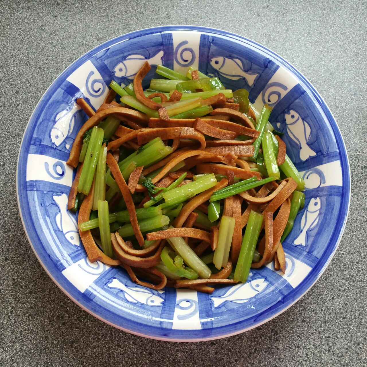 芹菜炒香干