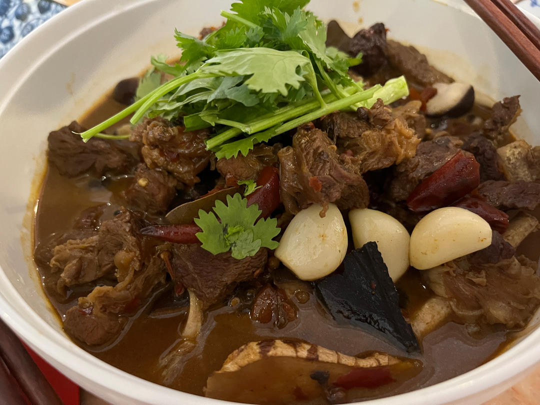 川味红烧牛腩（麻辣）