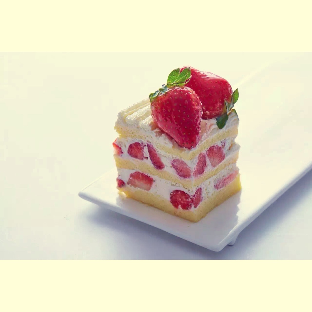 草莓玫瑰裸蛋糕（图文+视频）
