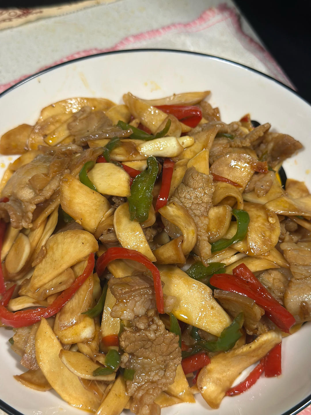 厨师长教你：“茭白炒五花肉”的家常做法，清爽不油腻，收藏了
