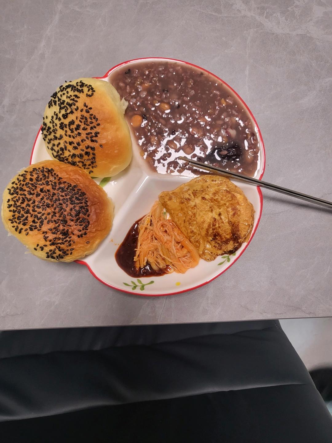基础牛奶小餐包/汉堡胚/吐司（一次发酵，极简原料）