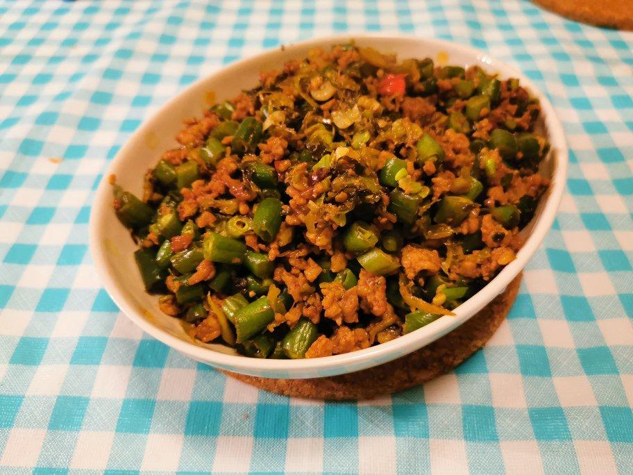 肉沫豆角下饭菜