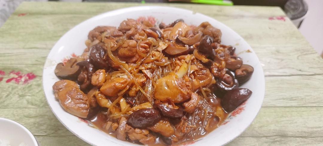 小鸡炖蘑菇