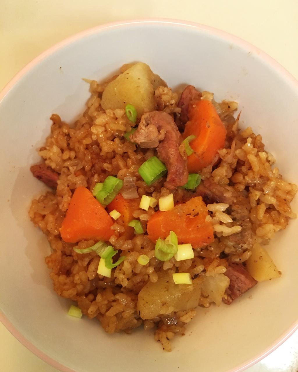 喷香羊肉焖饭